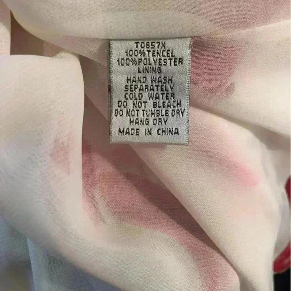 Blue Velvet Womens 2X Beige Floral Blouse S/S Chiffon Flutter Sleeves NWT - Picture 8 of 8